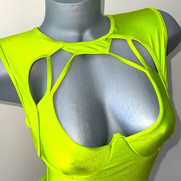 Bfyne DENKO ONEPIECE Swimsuit size Medium - Picture 2 of 8